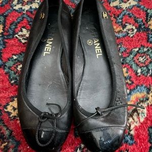Chanel Black Leather Ballet Flats Patent Toe Size 37.5